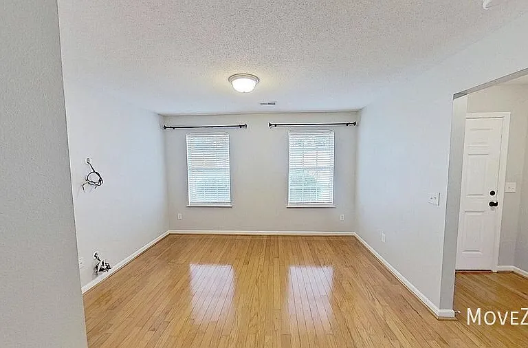 21 Reedy River Way — Photo 8
