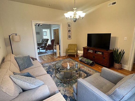 5th image of 605 N Davis Ave APT 6