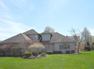 30015 Greenview Pkwy, Westlake, OH 44145