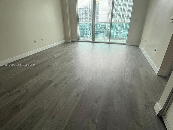 5th image of 31 SE 5th St #21070