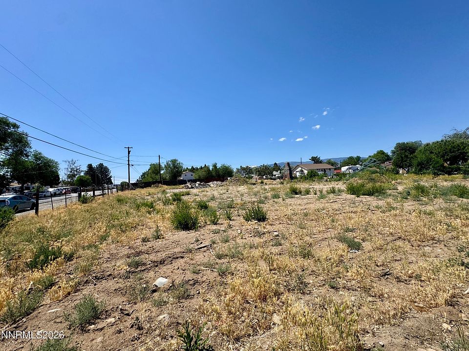 2nd image of 2090 Fife Dr