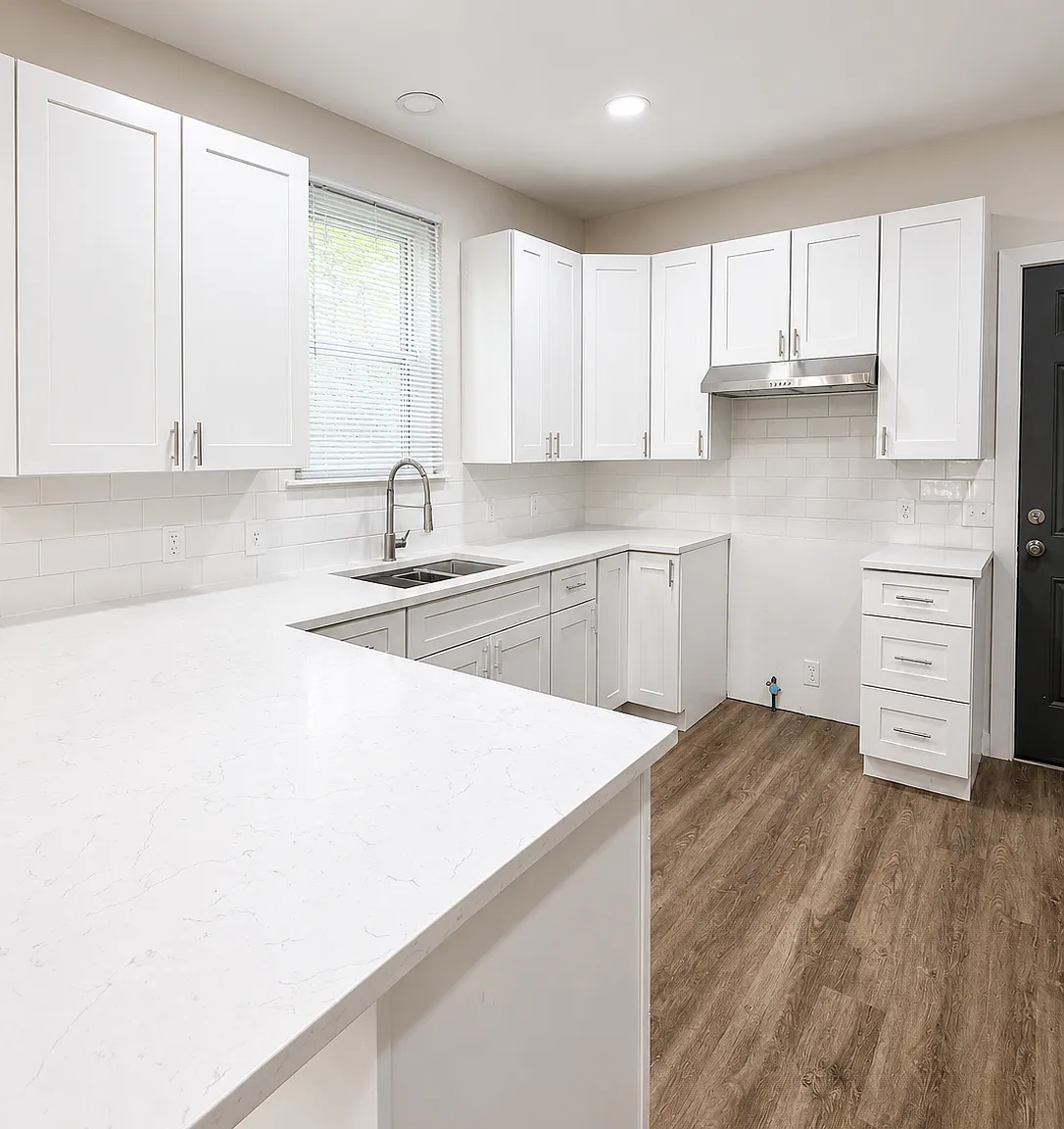 3 bed, 1513 sqft, $1,900 — Photo 2