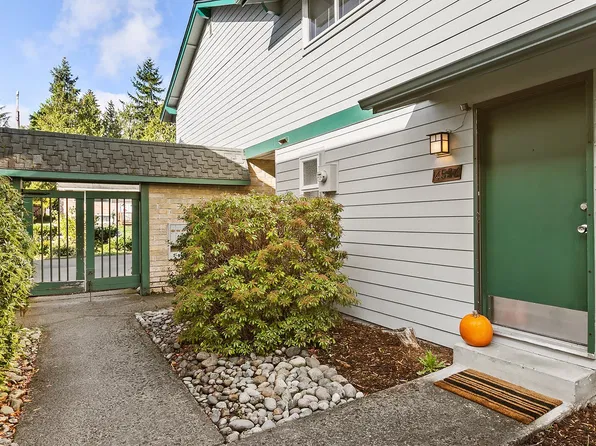 14534 30th Avenue NE #C-7, Shoreline, WA 98155