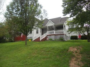 214 S Hickory St, Harrison, AR 72601