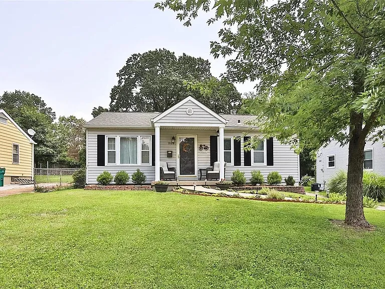 1020 S Rock Hill Rd — Photo 1