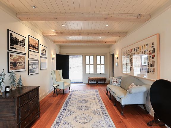 4th image of 9350 Forest Rd