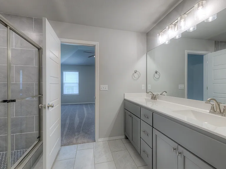 3710 S 13th Pl — Photo 16