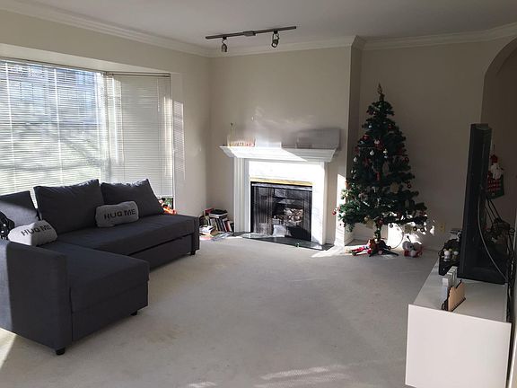2nd image of 1738 Alberni St #307