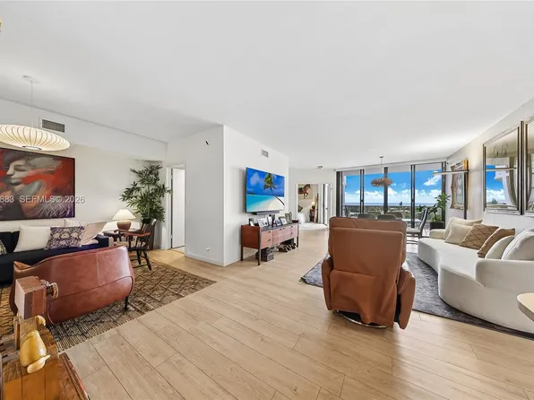 20281 E Country Club Dr APT 810, Aventura, FL 33180