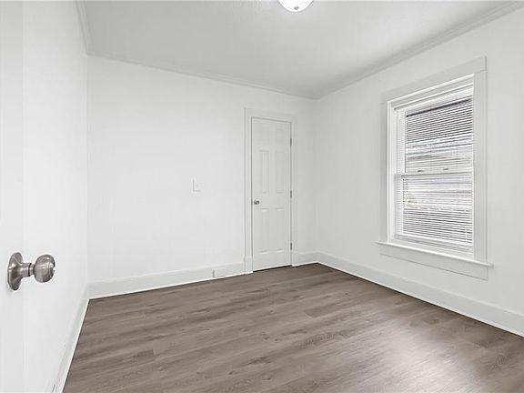 6th image of 2231 Denver Ave