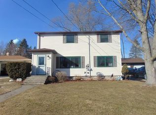 130 W Center Ave, Cedar Grove, WI 53013