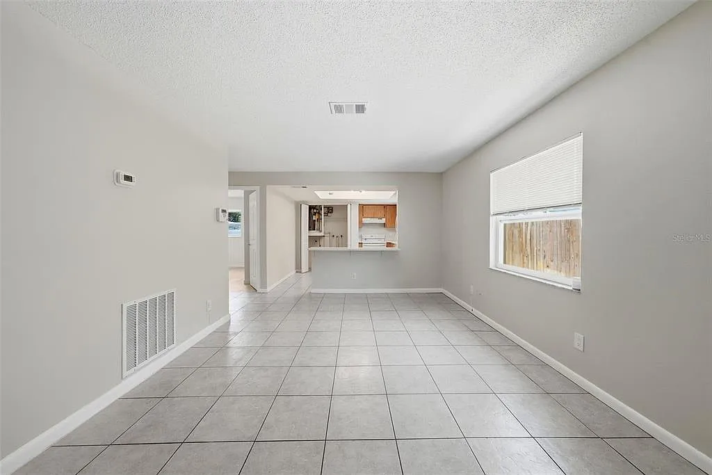 2 bed, 1.0 bath, 850 sqft, $1,650 — Photo 3