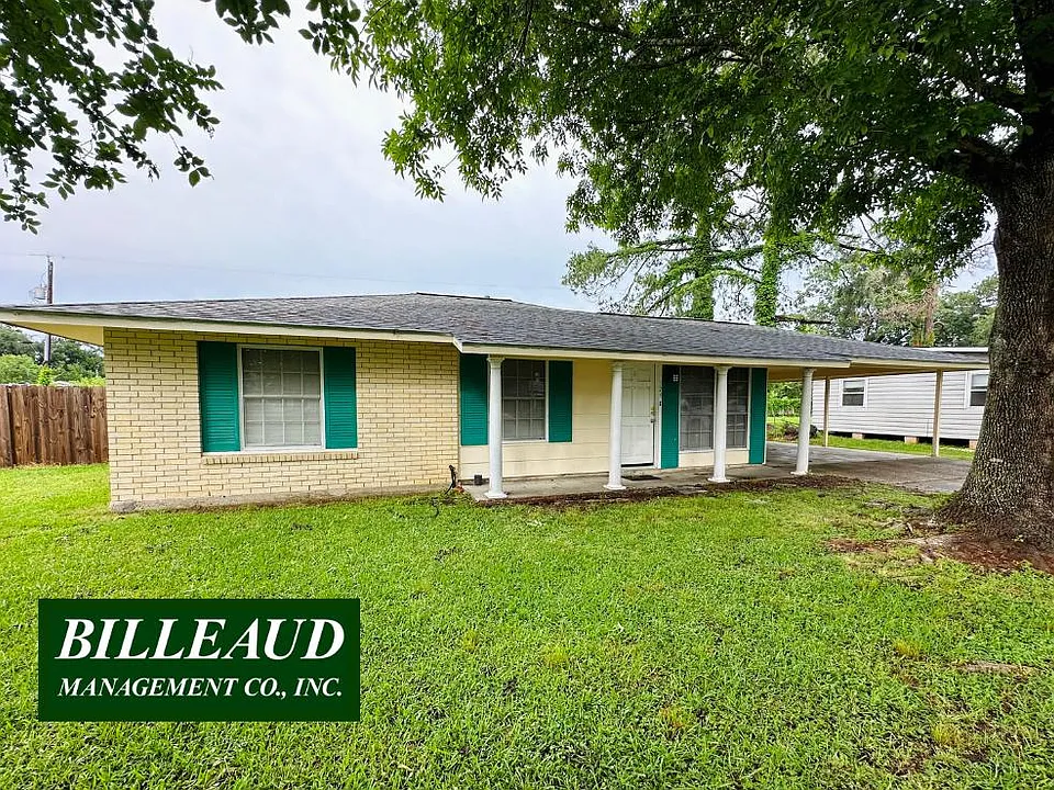 124 Emerite Dr