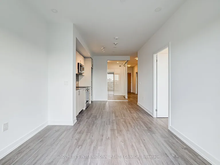 1195 The Queensway Ave #803 — Photo 13