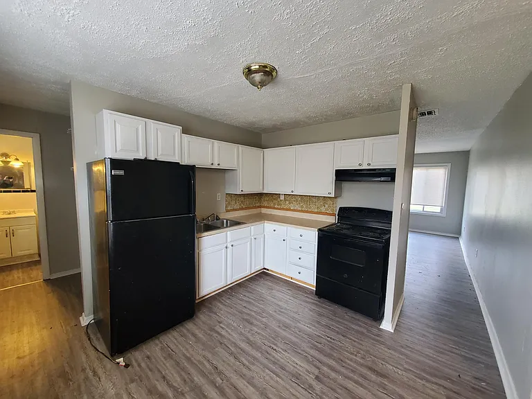 1047 Wellspring Dr — Photo 11