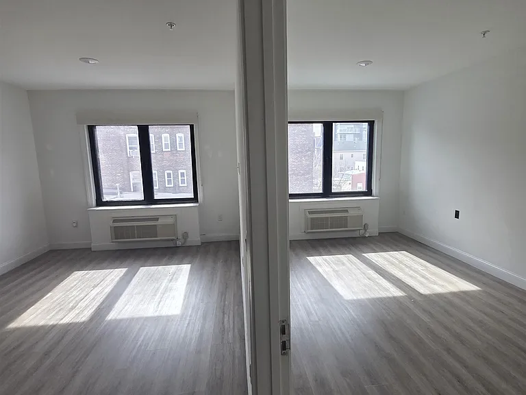 211 Baldwin Ave #219 — Photo 19