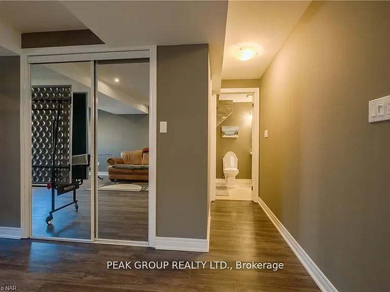 9 Flynn Ct — Photo 10