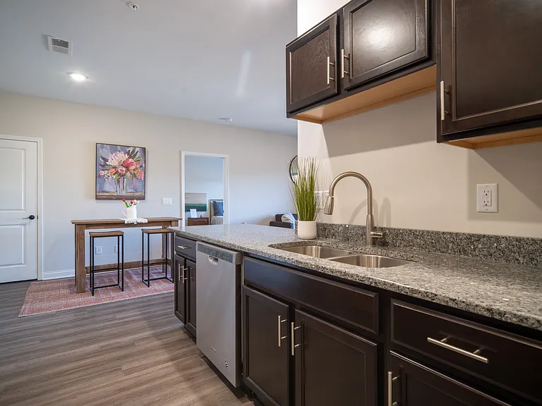 Plum Ridge Apartments — Photo 13