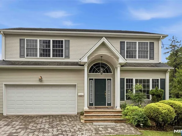 400 Paris Ave, Northvale, NJ 07647