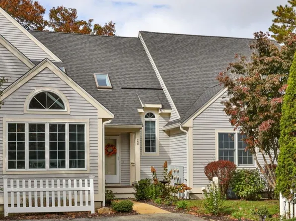 28 Gold Leaf Lane UNIT 28, Mashpee, MA 02649