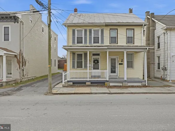 127 N Railroad St, Annville, PA 17003