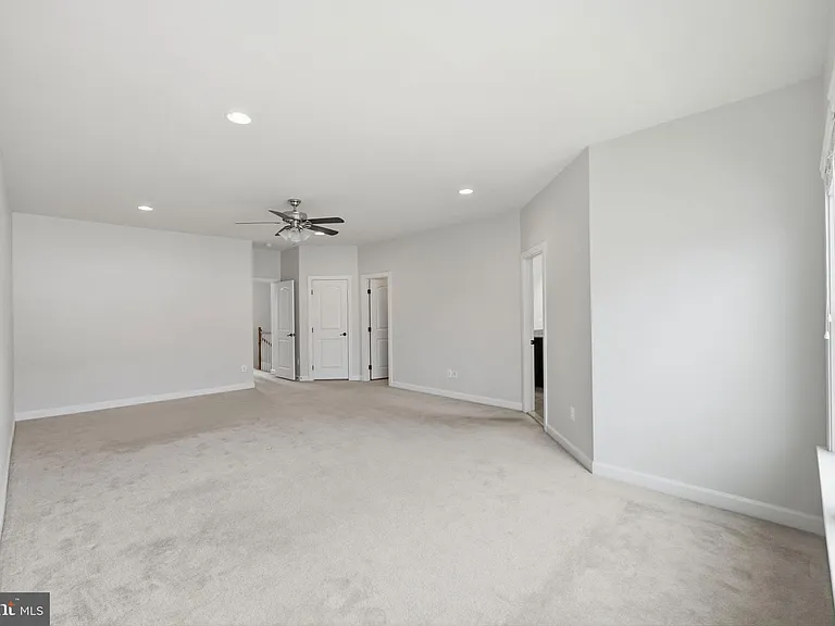 21253 Park Grove Ter — Photo 30