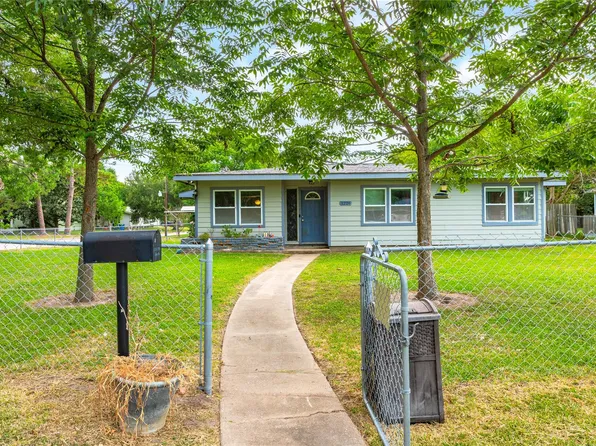 1226 14th Ave N, Texas City, TX 77590