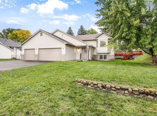 13330 297th St, Lindstrom, MN 55045