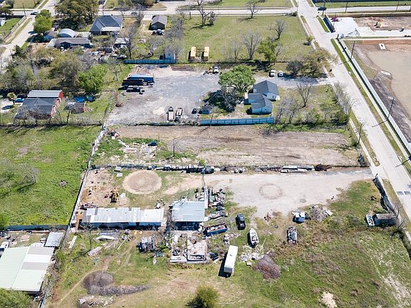 3rd image of 4707 Allison Rd