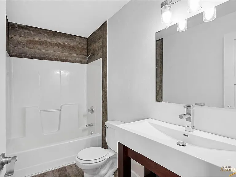 1711 Plateau Ln — Photo 6