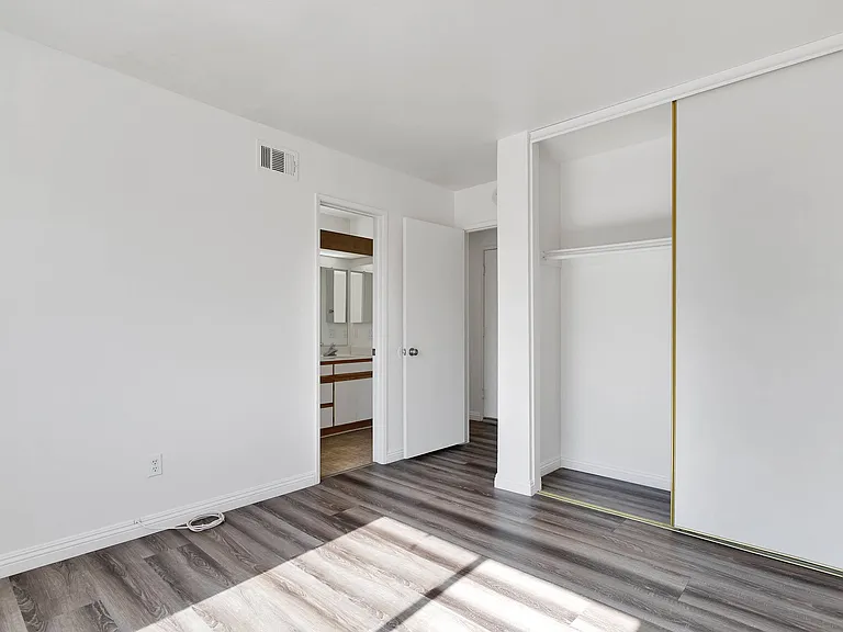 12145 Cobblestone Dr — Photo 19