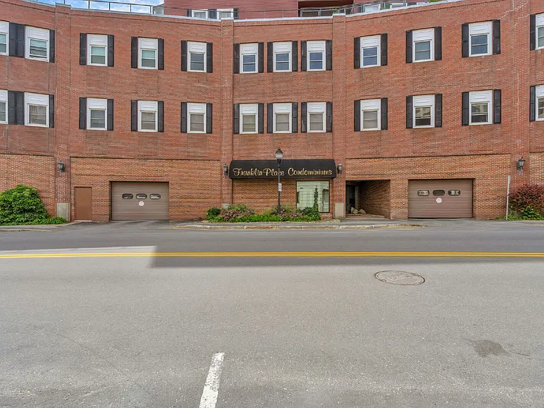 112 Franklin St #C2 — Photo 38