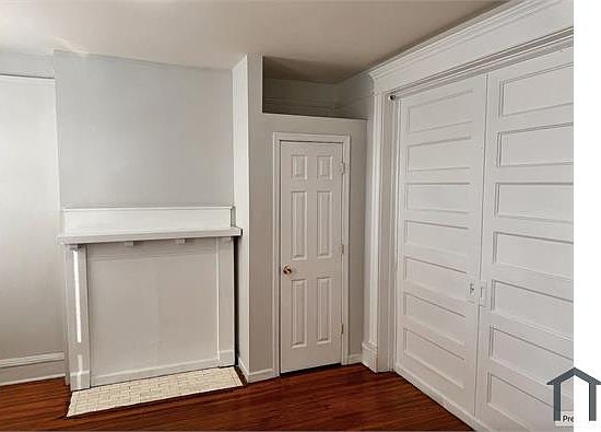 2nd image of 3309 1st Ave #B