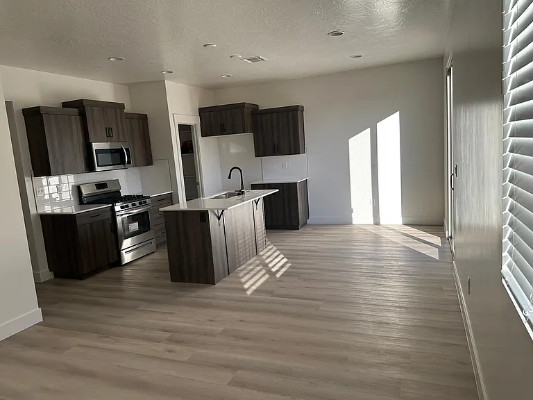 5934 Aragorn Ln — Photo 5