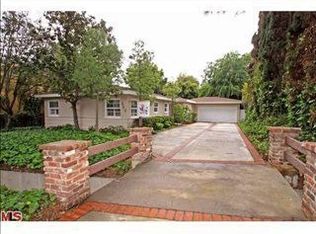 543 N Kenter Ave, Los Angeles, CA 90049