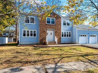6 Bernice St, Edison, NJ 08820