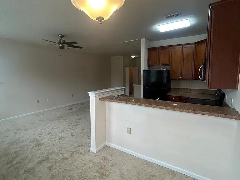 806 W Washington St #311 — Photo 16