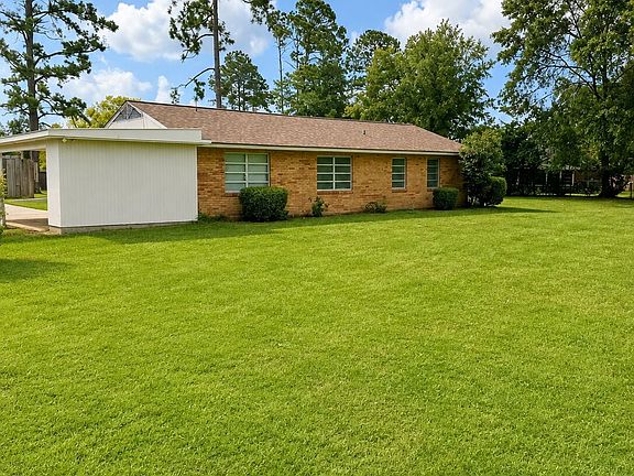 4th image of 1301 Acton Dr
