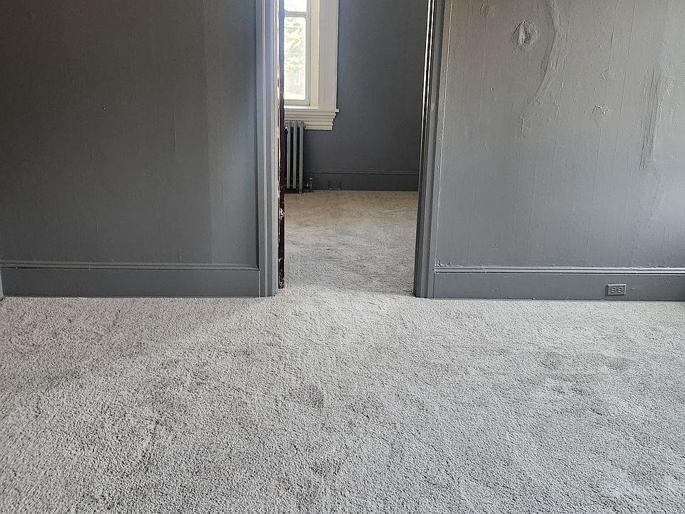 2nd image of 492 Ford St Floor 1