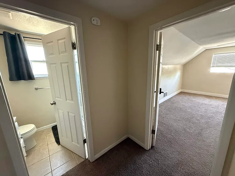409 Elsinore Dr — Photo 5