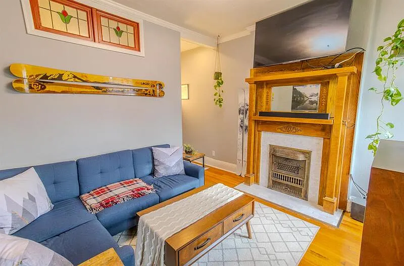 1 bed, 1.0 bath, 714 sqft, $1,800 — Photo 2
