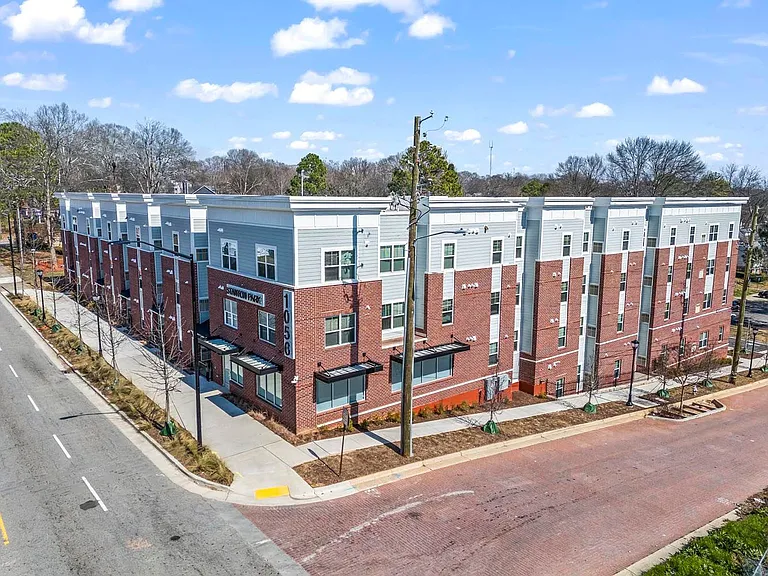 Stanton Park Apartments — Photo 1
