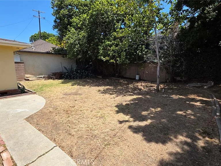 6034 S Kings Rd — Photo 20