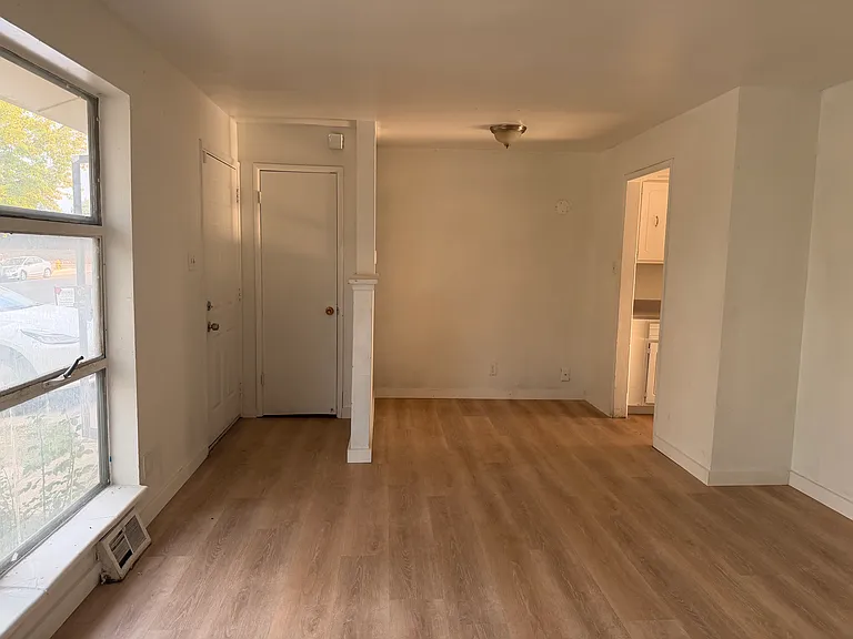 2683 S Meade St — Photo 2