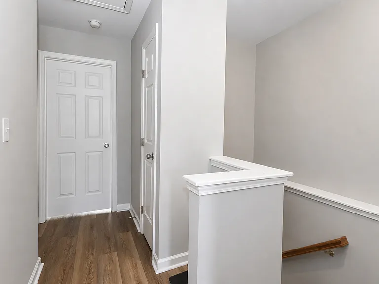 17819 Delmas Dr — Photo 10