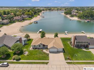 1754 E Calle Colombo St, Columbus, NE 68601