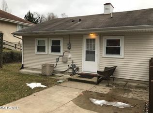 416 Fairview Ave, Kalamazoo, MI 49001