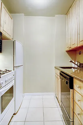 Sold by City Connections Realty | media 8
