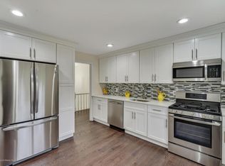 128 Iron Ore Rd, Manalapan, NJ 07726