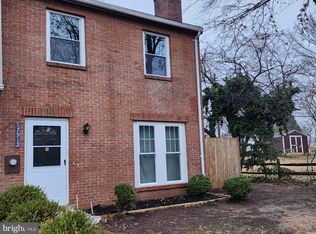 17912 Hickory Ln, Hagerstown, MD 21740